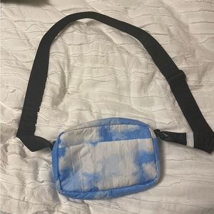 BAGGU Camera Crossbody